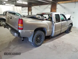 2003 GMC Sierra Denali z VIN 2GTFK69U531264188, wystawiony jako Copart lot #70624354 z przebiegiem Nie podano mil oraz Szkody całkowita. Historia ofert i sprzedaży dostępna na DreamBid. Obrazek 3.