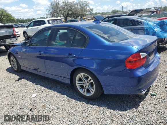 2008 BMW 3 Series 328i z VIN WBAVA33518P142319, wystawiony jako Copart lot #57081045 z przebiegiem 157 411 mil mil oraz Szkoda całkowita • Salvage title. Historia ofert i sprzedaży dostępna na DreamBid. Obrazek 2.
