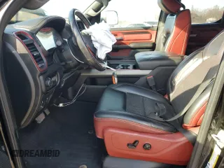 2019 Ram 1500 Rebel z VIN 1C6SRFET5KN580766, wystawiony jako Copart lot #54126805 z przebiegiem 129 515 mil mil oraz Szkoda całkowita • Salvage title. Historia ofert i sprzedaży dostępna na DreamBid. Obrazek 7.