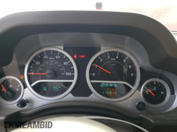 2008 Jeep Wrangler Sahara with VIN 1J4FA54178L566037, listed as a Copart auction lot 61439685 with 115,812 mi miles and Salvage title. Bid and sale history available at DreamBid. Image 9.