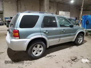 2007 Ford Escape Hybrid with VIN 1FMCU49H67KA75975, listed as a Copart auction lot 42016875 with 121,051 mi miles and Clean Title. Bid and sale history available at carsss.com. Image 3.