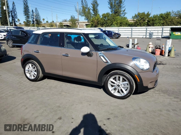 2014 MINI Countryman S with VIN WMWZC3C57EWP29072, listed as a Copart auction lot 88071195 with 105,183 mi miles and Clean Title. Bid and sale history available at DreamBid. Image 4.