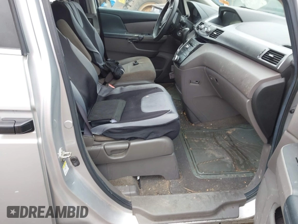 2012 Honda Odyssey LX with VIN 5FNRL5H22CB110569, listed as a IAAI auction lot 42151633 with 253,812 mi miles and . Bid and sale history available at carsss.com. Image 5.