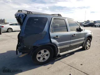 2006 Ford Escape XLT with VIN 1FMYU03156KA57685, listed as a Copart auction lot 77345044 with 0 mi miles and Salvage Title. Bid and sale history available at carsss.com. Image 3.