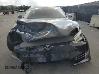 2017 Tesla Model S 100D with VIN 5YJSA1E2XHF194670, listed as a Copart auction lot 57919145 with 122,314 mi miles and Clean title. Bid and sale history available at DreamBid. Image 5.