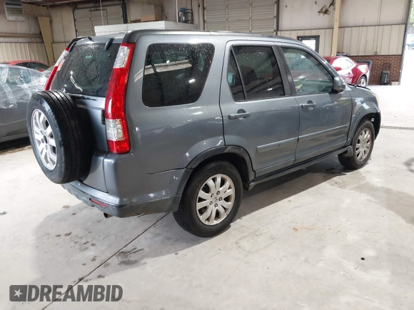 2005 Honda CR-V EX SE with VIN SHSRD78905U318760, listed as a IAAI auction lot 41971337 with 185,858 mi miles. Bid and sale history available at carsss.com. Image 4.