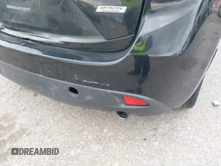 2014 Mazda 3 i Sport with VIN JM1BM1K70E1194298, listed as a IAAI auction lot 42048040 with 232,972 mi miles and . Bid and sale history available at carsss.com. Image 18.
