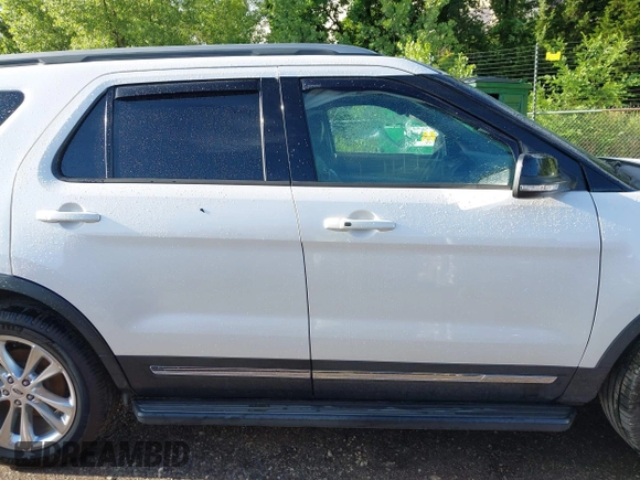 2018 Ford Explorer XLT с VIN 1FM5K8D82JGA91369, выставлен на аукционе IAAI как лот 42364667 с пробегом 75 818 миль миль и . История ставок и продаж доступна на DreamBid. Изображение 13.