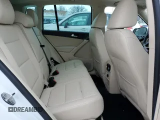 2017 Volkswagen Tiguan Wolfsburg Edition z VIN WVGRV7AX6HW506983, wystawiony jako Copart lot #88631575 z przebiegiem Nie podano mil oraz Szkoda całkowita • Salvage title. Historia ofert i sprzedaży dostępna na DreamBid. Obrazek 11.