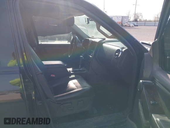 2006 Ford Explorer Limited with VIN 1FMEU75856ZA01534, listed as a IAAI auction lot 41894917 with 263,172 mi miles and . Bid and sale history available at DreamBid. Image 5.