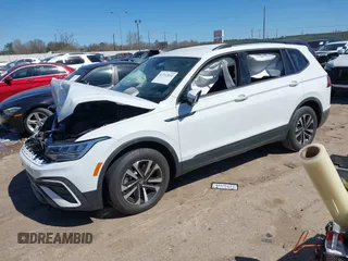 2024 Volkswagen Tiguan S with VIN 3VVRB7AX0RM228680, listed as a IAAI auction lot 41712832 with 238 mi miles and . Bid and sale history available at DreamBid. Image 2.