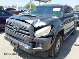 2016 Toyota Tacoma SR5 with VIN 5TFAX5GN7GX055884, listed as a IAAI auction lot 41943589 with 85,443 mi miles. Bid and sale history available at carsss.com. Image 6.
