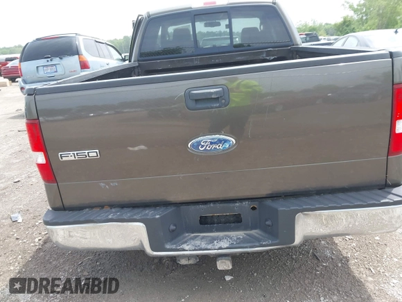 2008 Ford F-150 XLT с VIN 1FTPX14558FB88657, выставлен на аукционе IAAI как лот 42507471 с пробегом 105 893 миль миль и . История ставок и продаж доступна на DreamBid. Изображение 17.