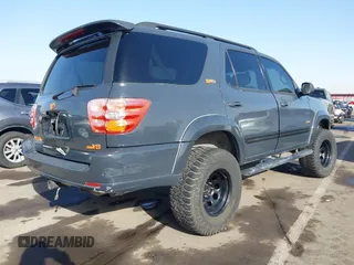 2002 Toyota Sequoia SR5 with VIN 5TDZT34A42S114070, listed as a IAAI auction lot 41696378 with 178,903 mi miles and . Bid and sale history available at carsss.com. Image 4.