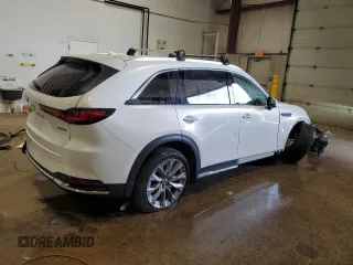 2024 Mazda CX-90 Premium z VIN JM3KKDHD8R1184233, wystawiony jako Copart lot #56177065 z przebiegiem 15 850 mil mil oraz Czysty tytuł • Clean title. Historia ofert i sprzedaży dostępna na DreamBid. Obrazek 3.