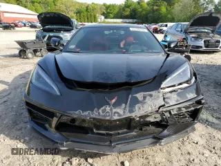 2022 Chevrolet Corvette 3LT z VIN 1G1YC2D46N5117832, wystawiony jako Copart lot #55146784 z przebiegiem 21 569 mil mil oraz Szkody całkowita. Historia ofert i sprzedaży dostępna na DreamBid. Obrazek 5.