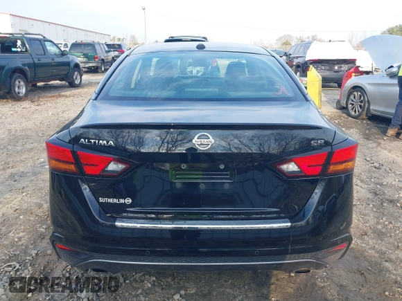 2020 Nissan Altima SR with VIN 1N4BL4CV3LC285557, listed as a IAAI auction lot 41490149 with 71,044 mi miles and . Bid and sale history available at carsss.com. Image 17.