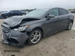 2016 Ford Fusion Titanium Hybrid with VIN 3FA6P0RU1GR204009, listed as a Copart auction lot 89110025 with 114,578 mi miles and Salvage Title. Bid and sale history available at carsss.com. Image 1.