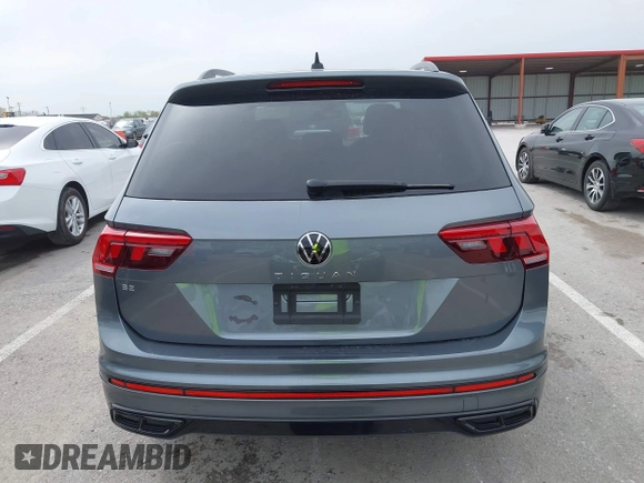 2023 Volkswagen Tiguan SE R-Line Black с VIN 3VVCB7AX5PM039767, выставлен на аукционе IAAI как лот 42014072 с пробегом 18 424 миль миль и . История ставок и продаж доступна на DreamBid. Изображение 17.