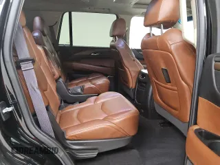 2017 Cadillac Escalade Luxury z VIN 1GYS4BKJ1HR353332, wystawiony jako Copart lot #55863395 z przebiegiem 93 106 mil mil oraz Czysty tytuł • Clean title. Historia ofert i sprzedaży dostępna na DreamBid. Obrazek 11.