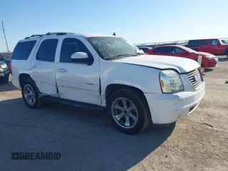 2007 GMC Yukon SLT with VIN 1GKFC13J77R131223, listed as a IAAI auction lot 41764977 with 1 mi miles. Bid and sale history available at carsss.com. Image 1.