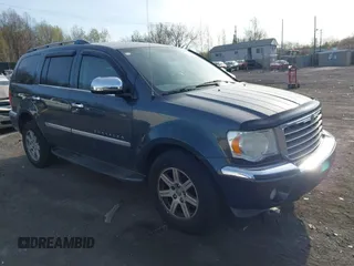 2008 Chrysler Aspen Limited z VIN 1A8HW58N98F157347, wystawiony jako IAAI lot #42073532 z przebiegiem 76 303 mil mil oraz . Historia ofert i sprzedaży dostępna na DreamBid. Obrazek 1.