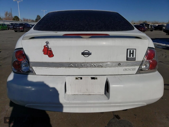 2001 Nissan Altima GXE with VIN 1N4DL01D11C107199, listed as a Copart auction lot 88681065 with 155,562 mi miles and Salvage Title. Bid and sale history available at carsss.com. Image 6.