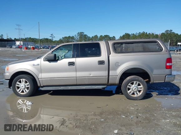 2004 Ford F-150 XLT with VIN 1FTPW12584KB15886, listed as a IAAI auction lot 41720147 with 226,881 mi miles. Bid and sale history available at carsss.com. Image 14.