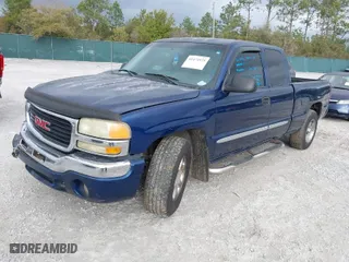 2004 GMC Sierra 1500 SLE with VIN 2GTEC19T641367379, listed as a IAAI auction lot 41474575 with 292,109 mi miles. Bid and sale history available at carsss.com. Image 2.