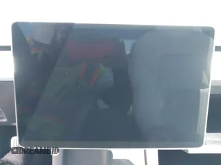 2022 Tesla Model 3 Long Range z VIN 5YJ3E1EB3NF348267, wystawiony jako IAAI lot #42323616 z przebiegiem Nie podano mil oraz . Historia ofert i sprzedaży dostępna na DreamBid. Obrazek 16.