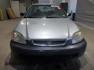 1998 Honda Civic LX with VIN 2HGEJ6675WH554442, listed as a Copart auction lot 53257865 with 104,597 mi miles and Clean Title. Bid and sale history available at DreamBid. Image 5.