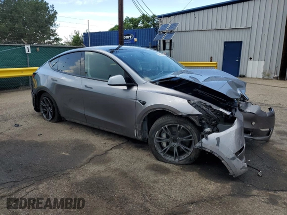 2024 Tesla Model Y Long Range с VIN 7SAYGDEE1RF161579, выставлен на аукционе Copart как лот 59901495 с пробегом 38 556 миль миль и Списание • Salvage title. История ставок и продаж доступна на DreamBid. Изображение 4.