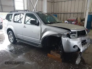 2008 Nissan Pathfinder SE z VIN 5N1AR18B58C652513, wystawiony jako IAAI lot #42021477 z przebiegiem 118 480 mil mil oraz . Historia ofert i sprzedaży dostępna na DreamBid. Obrazek 1.