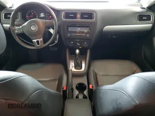 2013 Volkswagen Jetta SE with VIN 3VWDP7AJ1DM443688, listed as a Copart auction lot 55982585 with 137,112 mi miles and Salvage title. Bid and sale history available at DreamBid. Image 8.