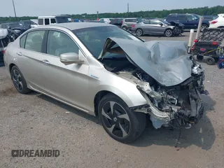 2014 Honda Accord with VIN JHMCR5F7XEC000581, listed as a IAAI auction lot 42418491 with 155,987 mi miles and . Bid and sale history available at DreamBid. Image 1.