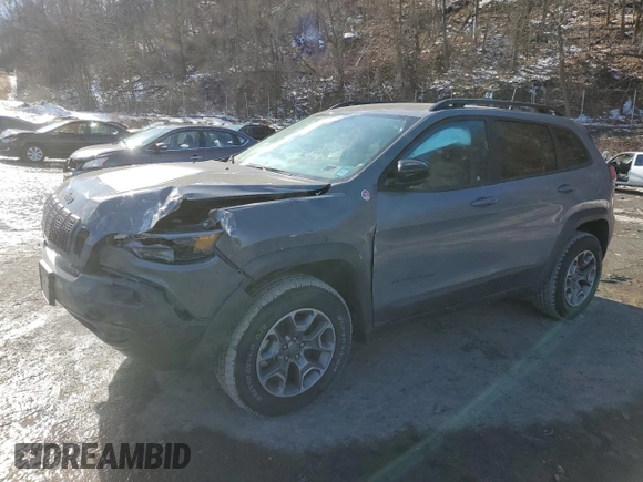 2022 Jeep Cherokee Trailhawk with VIN 1C4PJMBX4ND518870, listed as a Copart auction lot 44784025 with 17,701 mi miles and Salvage Title. Bid and sale history available at carsss.com. Image 1.