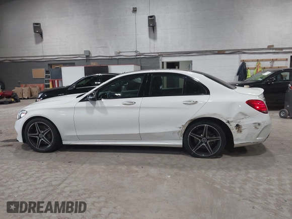 2018 Mercedes-Benz C 300 с VIN 55SWF4KB2JU282237, выставлен на аукционе IAAI как лот 42331996 с пробегом 48 683 миль миль и . История ставок и продаж доступна на DreamBid. Изображение 14.