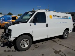 2016 Chevrolet Express Cargo Van with VIN 1GCWGAFF9G1182115, listed as a Copart auction lot 70458754 with 162,667 mi miles and Salvage Title. Bid and sale history available at carsss.com. Image 1.