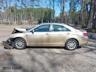 2011 Toyota Camry LE with VIN 4T1BF3EK3BU640195, listed as a IAAI auction lot 41891119 with 208,221 mi miles. Bid and sale history available at carsss.com. Image 14.