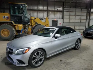 2019 Mercedes-Benz C 300 z VIN WDDWK8EB0KF826740, wystawiony jako Copart lot #47820995 z przebiegiem 97 318 mil mil oraz Szkoda całkowita • Salvage title. Historia ofert i sprzedaży dostępna na DreamBid. Obrazek 1.
