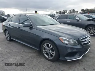 2014 Mercedes-Benz E-Class E 250 BlueTEC Luxury with VIN WDDHF0EB6EA942847, listed as a IAAI auction lot 41631294 with 48,650 mi miles. Bid and sale history available at carsss.com. Image 13.