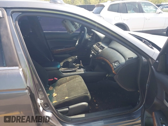 2011 Honda Accord EX with VIN 1HGCP2E71BA036692, listed as a IAAI auction lot 41942166 with 189,235 mi miles and . Bid and sale history available at DreamBid. Image 5.