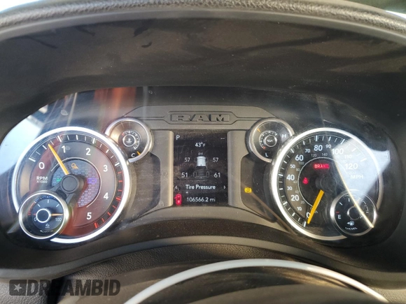 2019 Ram 2500 Tradesman z VIN 3C6UR5CL2KG614175, wystawiony jako Copart lot #85055404 z przebiegiem 106 566 mil mil oraz Szkoda całkowita • Salvage title. Historia ofert i sprzedaży dostępna na DreamBid. Obrazek 9.