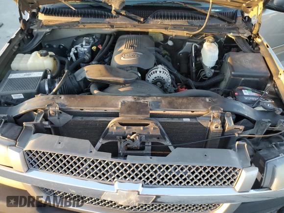 2003 Chevrolet Silverado 1500HD LS z VIN 1GCGC13U83F226492, wystawiony jako Copart lot #82388294 z przebiegiem 172 310 mil mil oraz Szkoda całkowita • Salvage title. Historia ofert i sprzedaży dostępna na DreamBid. Obrazek 11.