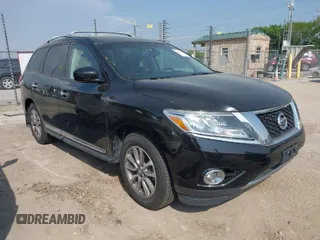 2014 Nissan Pathfinder SV with VIN 5N1AR2MM3EC606882, listed as a IAAI auction lot 41935705 with 208,569 mi miles. Bid and sale history available at carsss.com. Image 1.