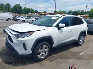 2019 Toyota RAV4 XLE with VIN 2T3P1RFV0KC008652, listed as a IAAI auction lot 42508557 with 87,684 mi miles and . Bid and sale history available at DreamBid. Image 17.