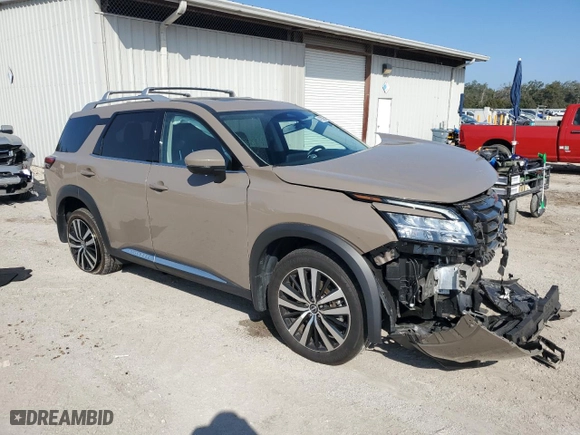 2023 Nissan Pathfinder Platinum with VIN 5N1DR3DK6PC239559, listed as a Copart auction lot 43953055 with 14,587 mi miles and Non Repairable. Bid and sale history available at carsss.com. Image 4.