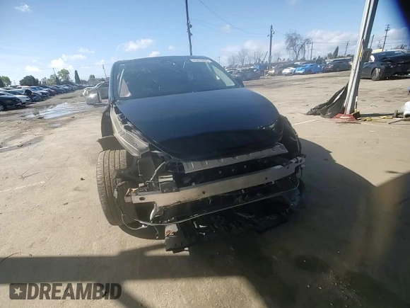 2024 Tesla Model Y Long Range z VIN 7SAYGDEE1RA247973, wystawiony jako Copart lot #45679205 z przebiegiem 22 739 mil mil oraz Szkoda całkowita • Salvage title. Historia ofert i sprzedaży dostępna na DreamBid. Obrazek 11.