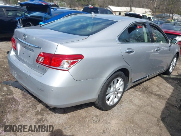 2010 Lexus ES with VIN JTHBK1EG1A2401432, listed as a IAAI auction lot 41823424 with Not Provided miles. Bid and sale history available at carsss.com. Image 4.