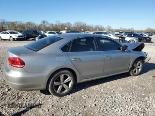 2012 Volkswagen Passat SE z VIN 1VWBH7A30CC067572, wystawiony jako Copart lot #87018124 z przebiegiem 191 468 mil mil oraz Szkoda całkowita • Salvage title. Historia ofert i sprzedaży dostępna na DreamBid. Obrazek 3.